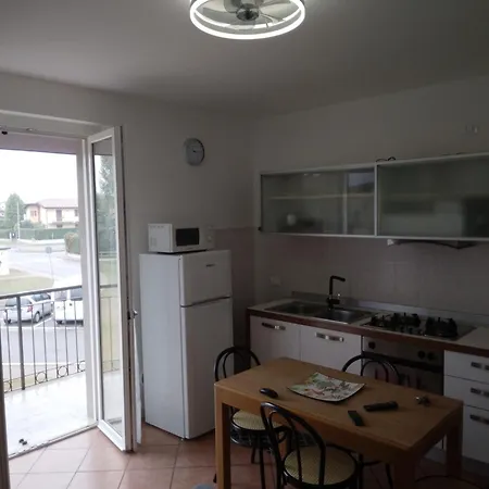 Max's House * 카스텔멜라