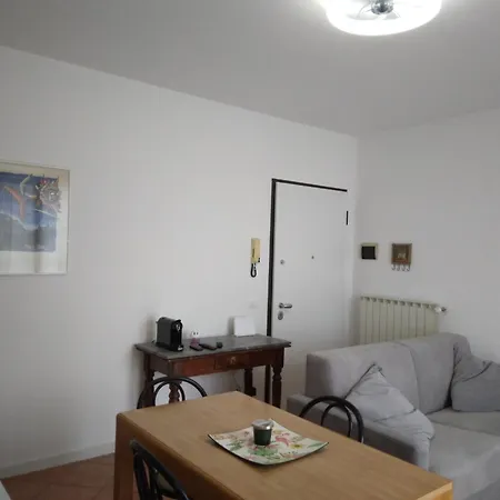 Max's House