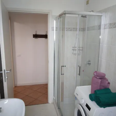 Max's House Apartment *
